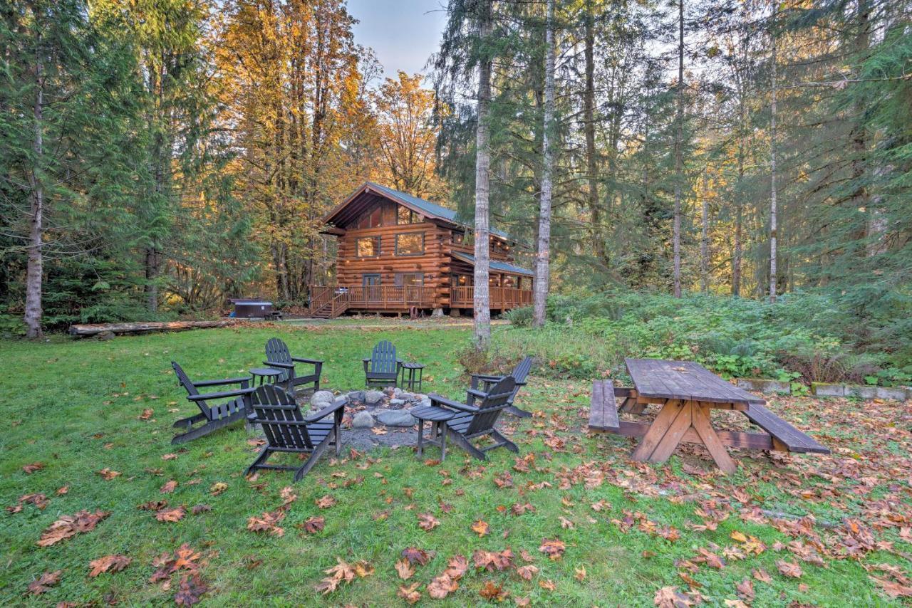Riverfront Gold Bar Log Cabin Near Stevens Pass! Dış mekan fotoğraf